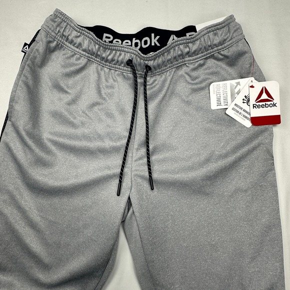 Reebok Mens Tapered Slim Joggers Gray Black Ankle Zip Sweatpants Medium NWT - Picture 2 of 9